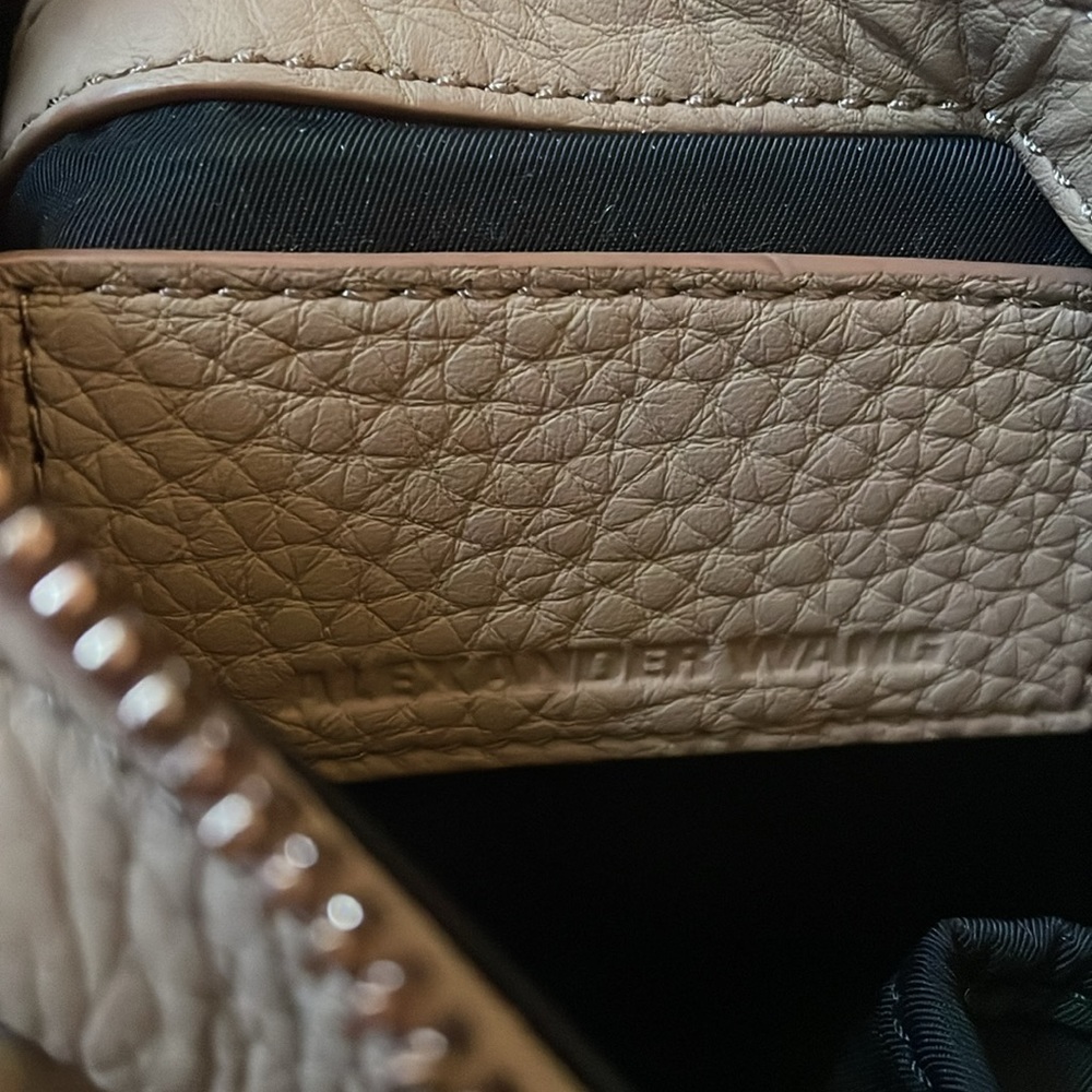 💯 Authentic NWT Alexander Wang Rocco Handbag. - Picture 7 of 9